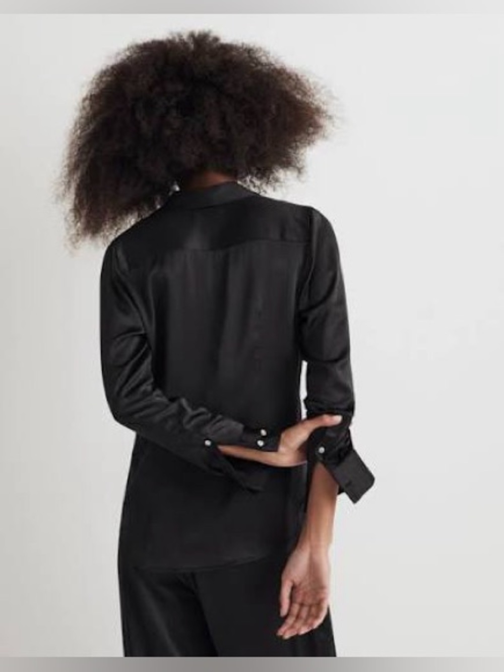 Madewell Darted Button Up Shirt in Satin - Picture 2 of 9